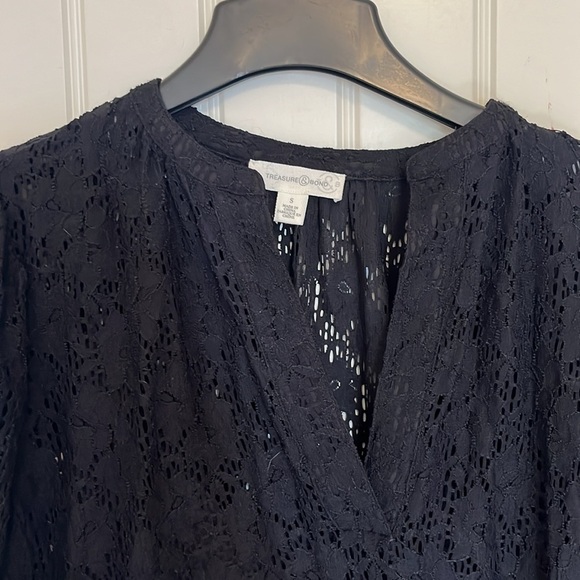 NWT Treasure Bond Lace Lined Peasant Midi Dress Black V-Neck Long Sleeve Small - Picture 4 of 15